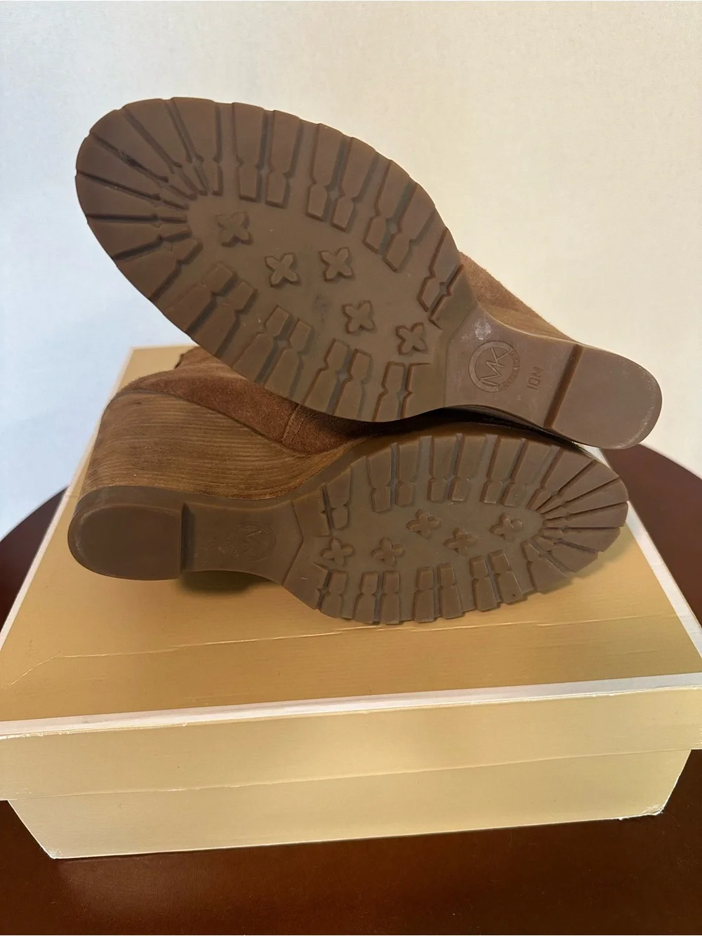MICHAEL Michael Kors Thea Wedge Dark Caramel Suede Ankle Booties Size 10